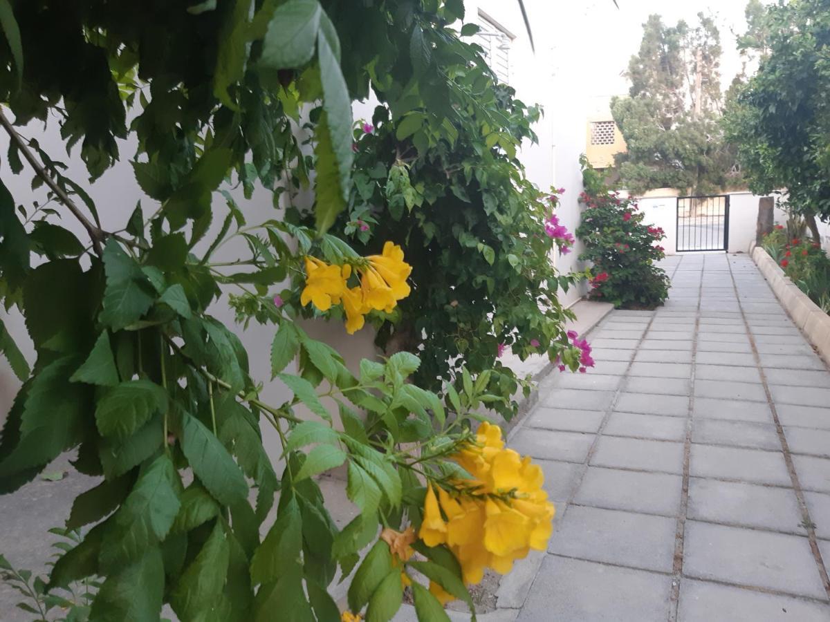 House Near The Beach Перволія Екстер'єр фото